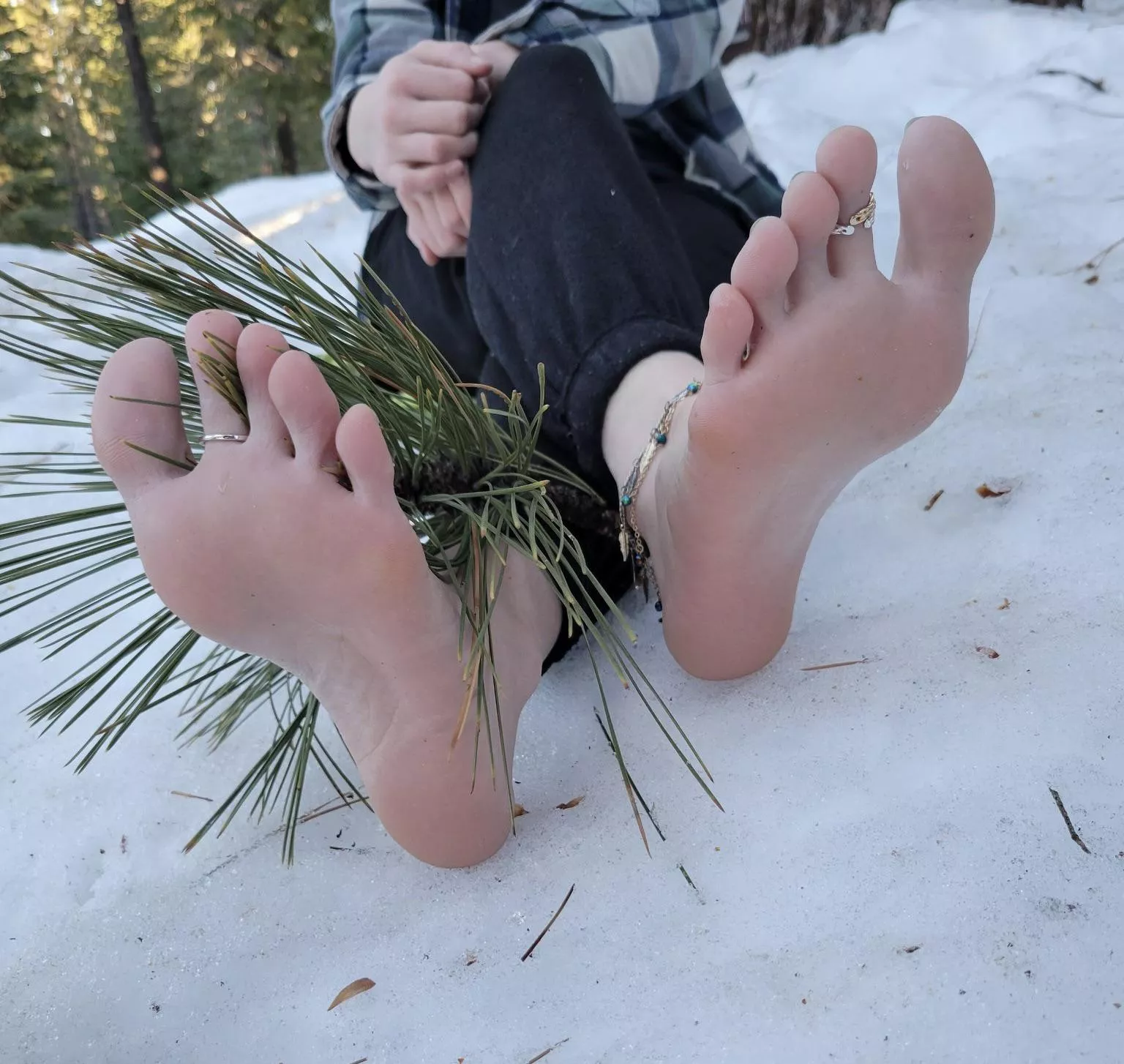 Go ahead and lick the snow off these soles 😛😈 Go ahead and lick the snow off these soles 😛😈