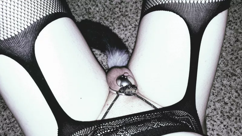 Going on day 2 in chastity. Going to stay locked till i can sissygasm from my toys 😝