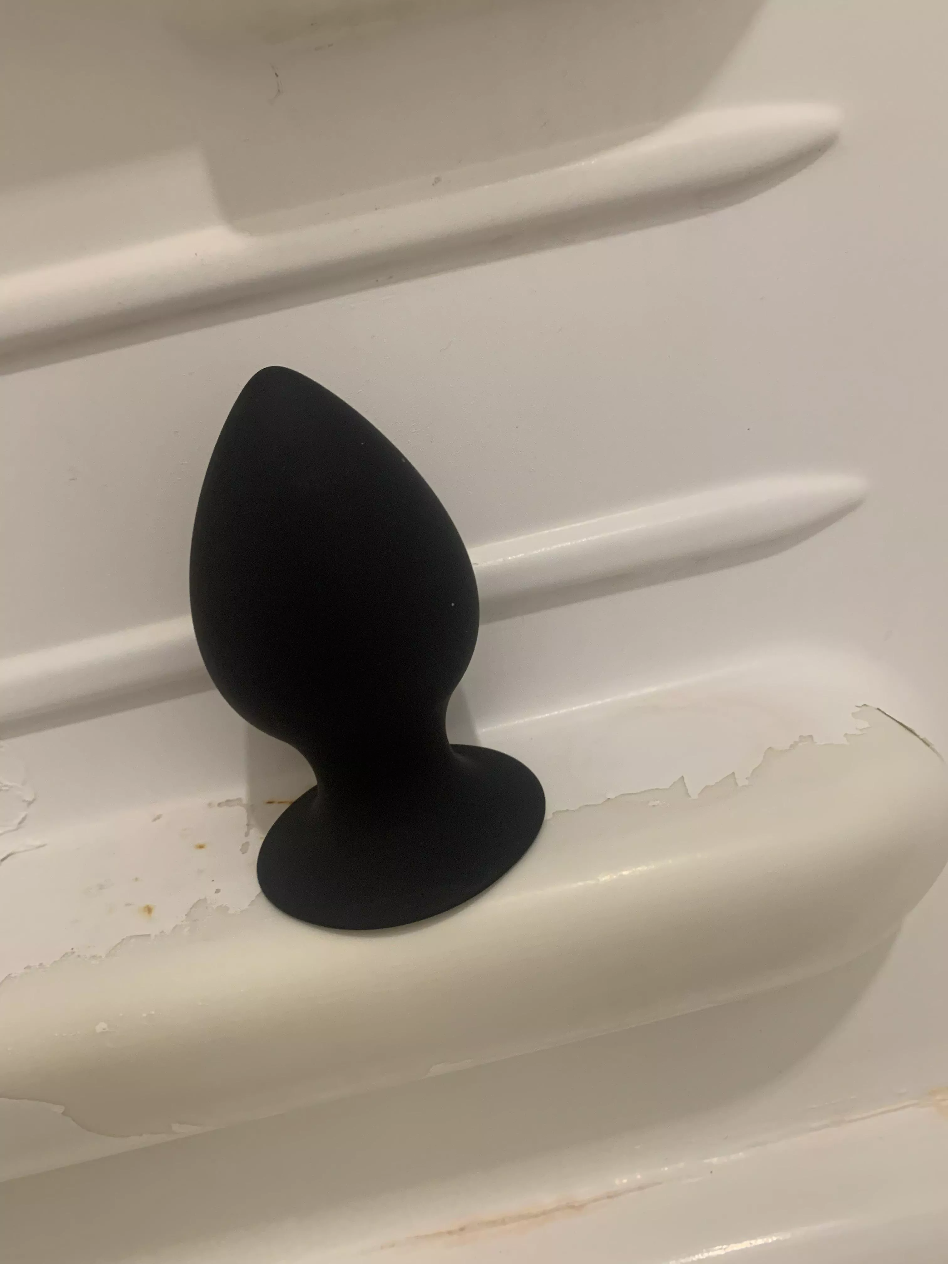 Gonna be wearing this 3” plug for a while today! Also thank you AnalFisting subreddit for helping me get my first 100 upvote post!!