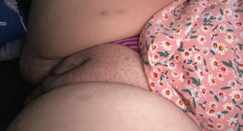 Gonna let someone slide their dick in my while I wear this dress🤪