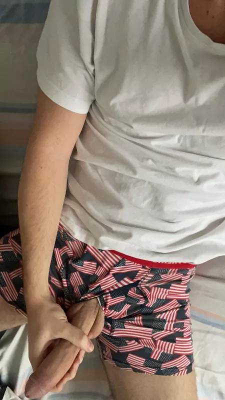 Good afternoon big bros! I just woke up and look what I found in my boxers π€