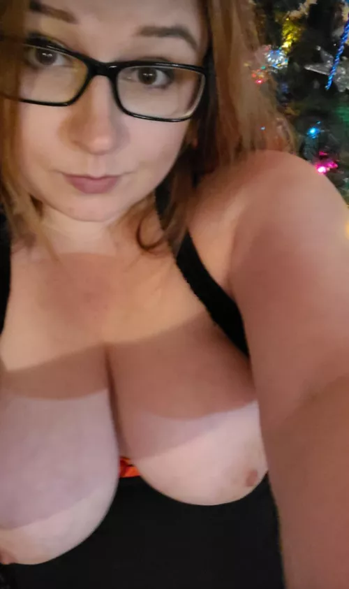 Good evening gents feeling a little festive today