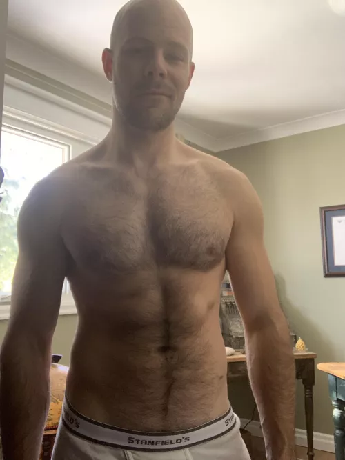 Good morning bud, wanna play?