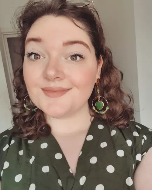 good morning! do i look cute today?