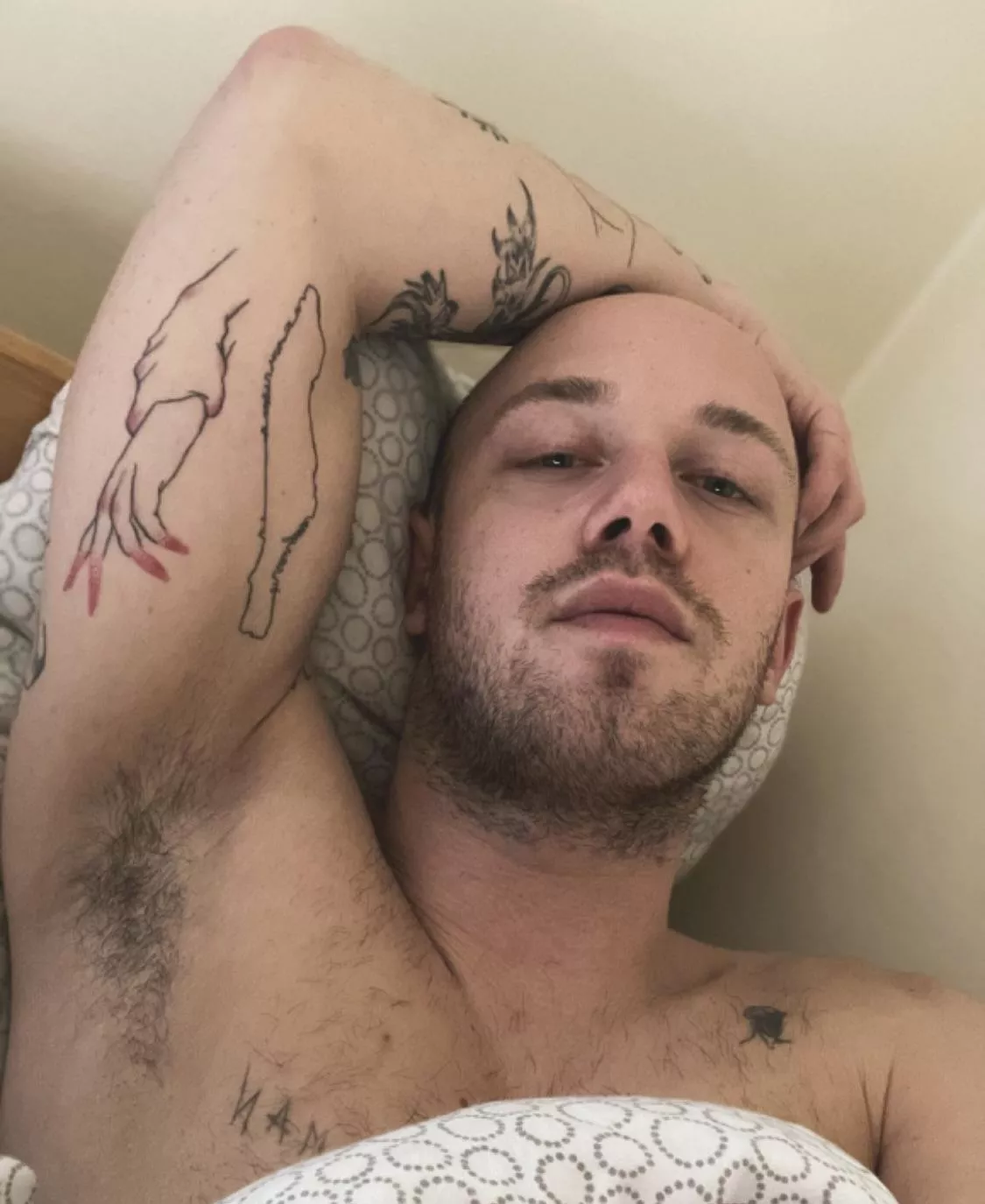 good morning from this horny person 😏