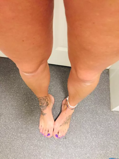 Good morning Leg Lovers have an amazing day 🙏😇💜💜