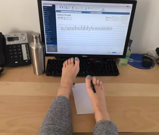 Good morning, let me write down what time youโll be worshipping my feet! ๐