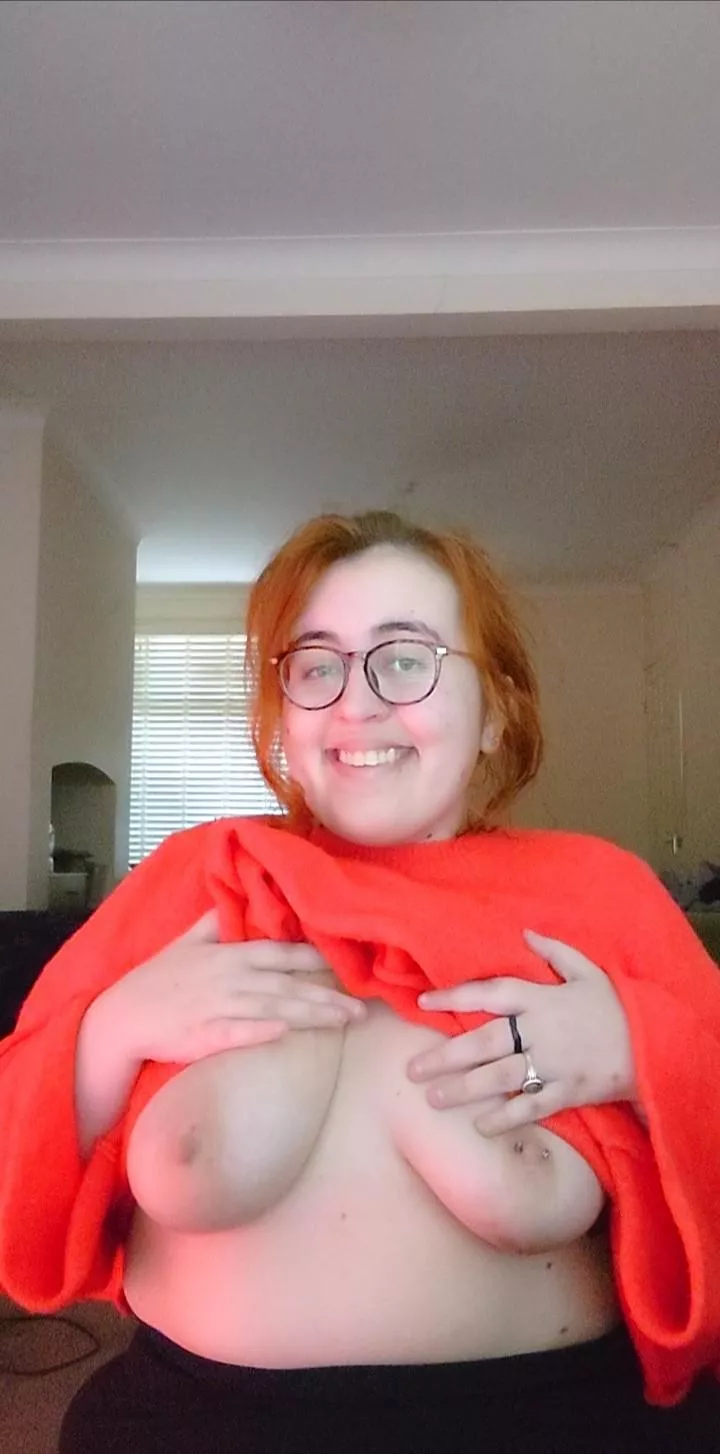 Good Morning Lovelies 😘 Too many errands to run today and with feeling so ill it's not gonna be fun ugh! Good Morning Lovelies 😘 Too many errands to run today and with feeling so ill it's not gonna be fun ugh!