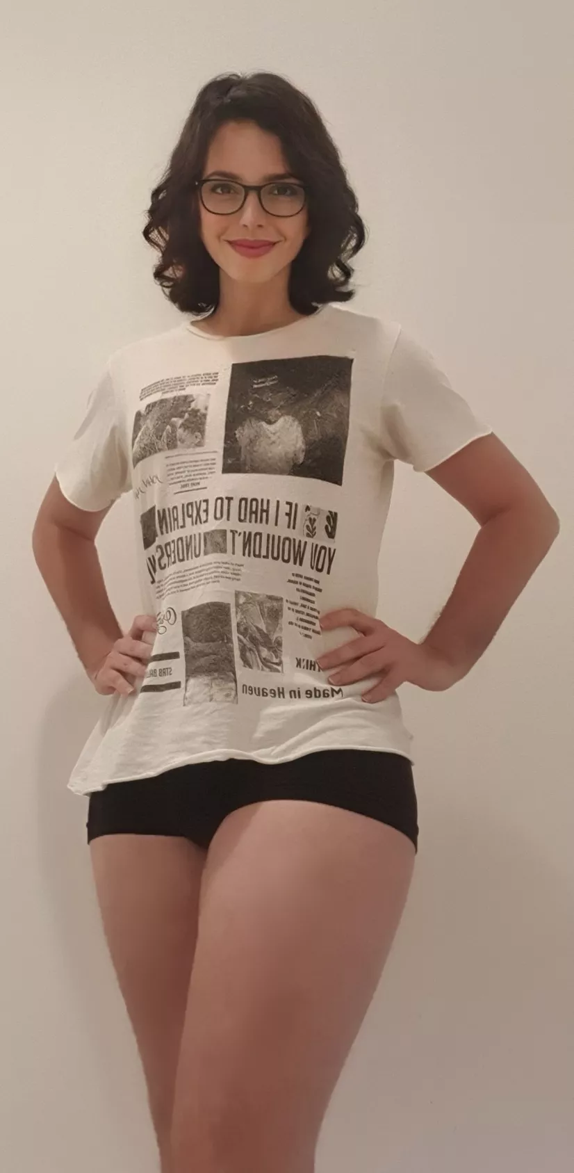 Good morning!! Maybe we can start the day with some exercises ... some squats, maybe? 😘