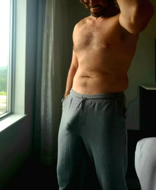 Good morning neighbors, where can I get a good cup of coffee around here?