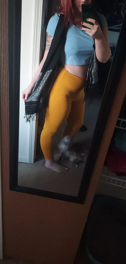 Good morning to my favorite subreddit 😋🌹🐝 f23