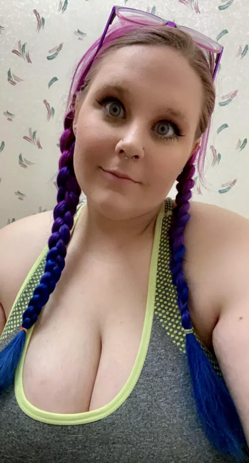 Good morning. What color should I change my septum piercing to? 😏