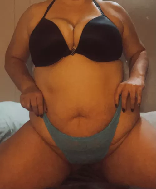 Good with the D, man she might go pro 🏈