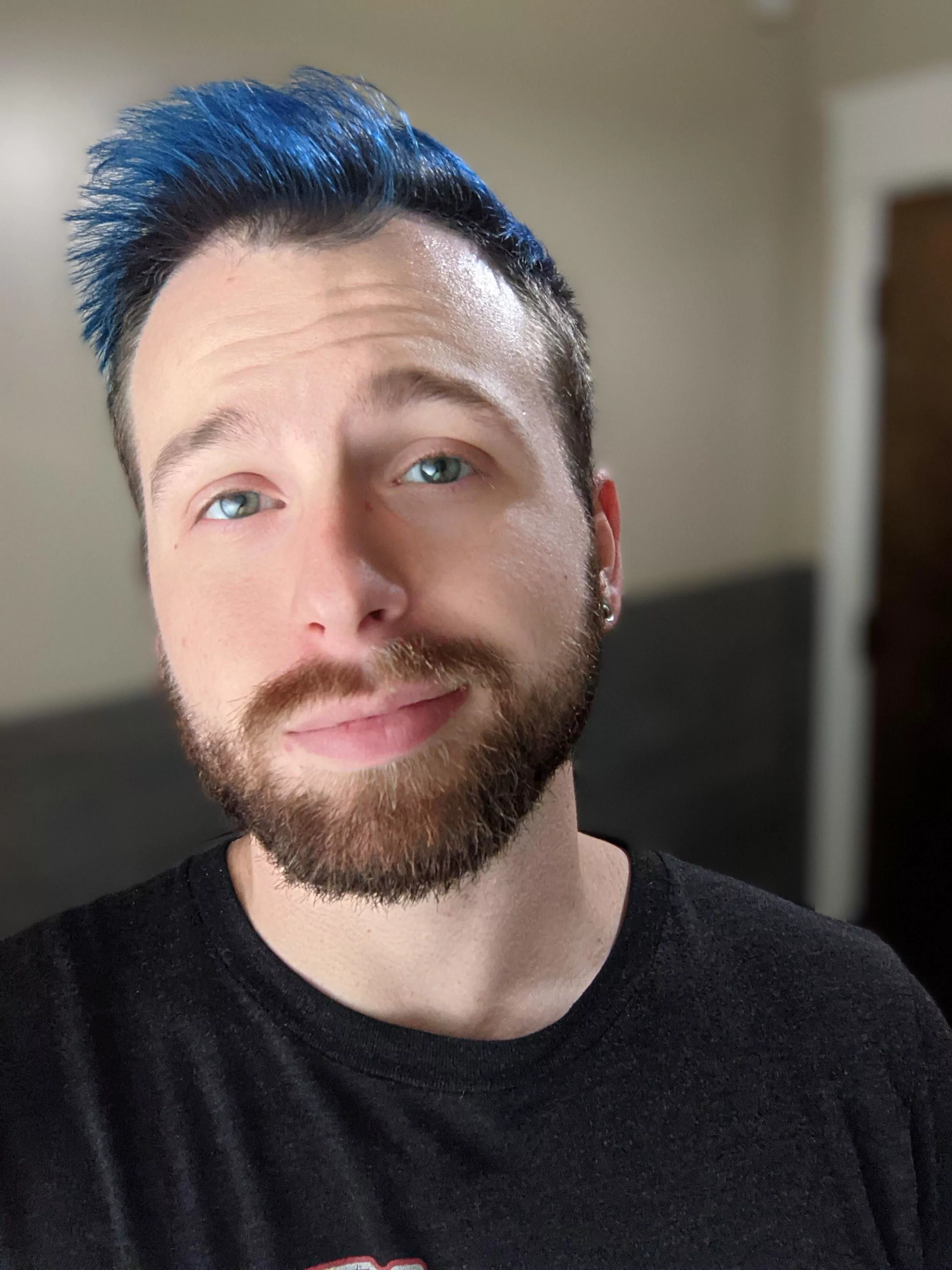 Goooood morning 🌞 Or night. Whatever time it is for you, have a good day 💕