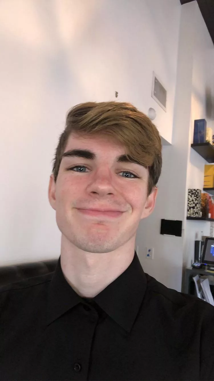 Gosh 3 year cake day🎉