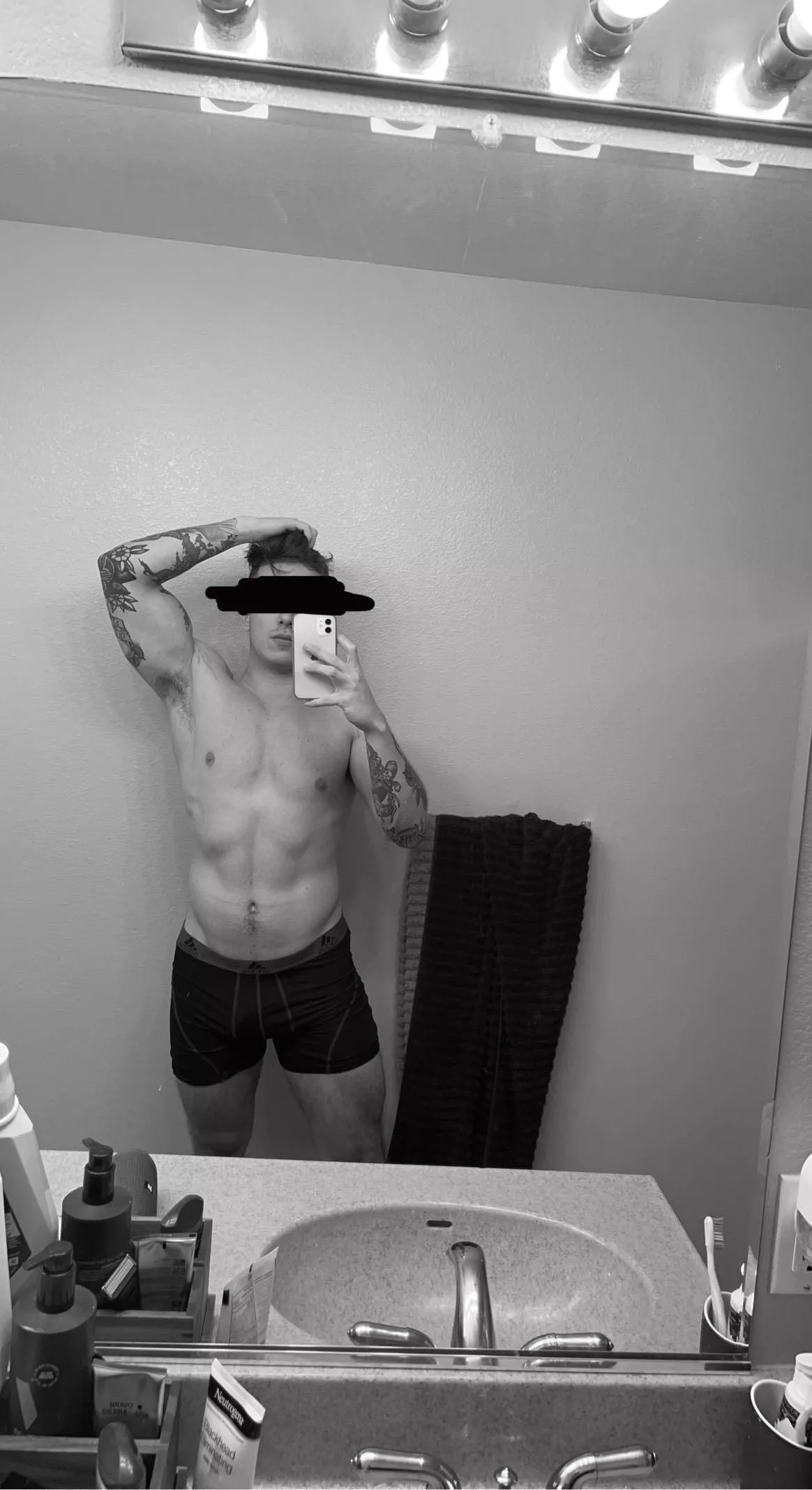 Got a lot of love on here the last day. What would the ladies like to see more ?? Got a lot of love on here the last day. What would the ladies like to see more ??