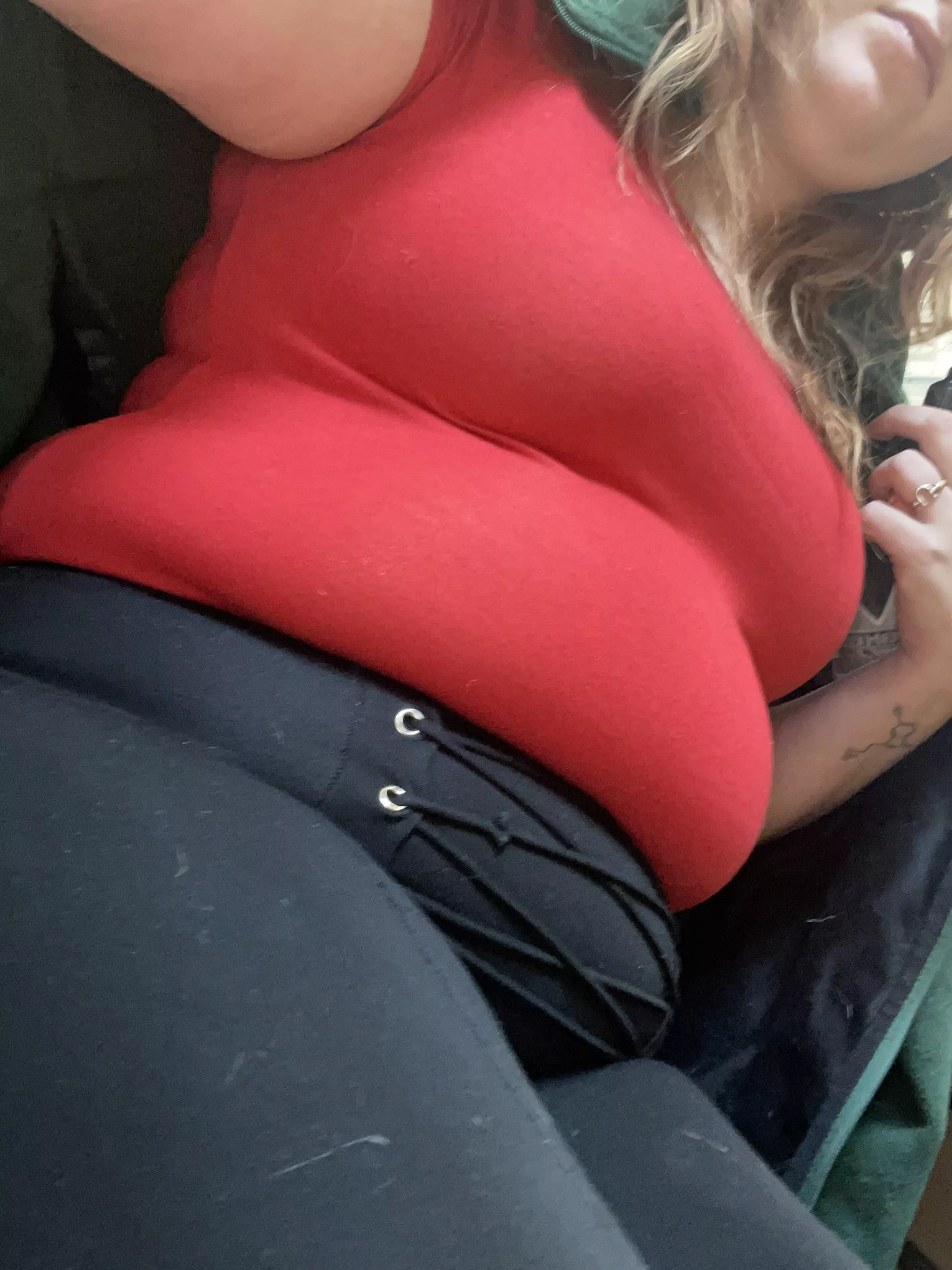 Got a new job and the uniform was a red shirt and black leggings. This was all I had… whoopse… Got a new job and the uniform was a red shirt and black leggings. This was all I had… whoopse…