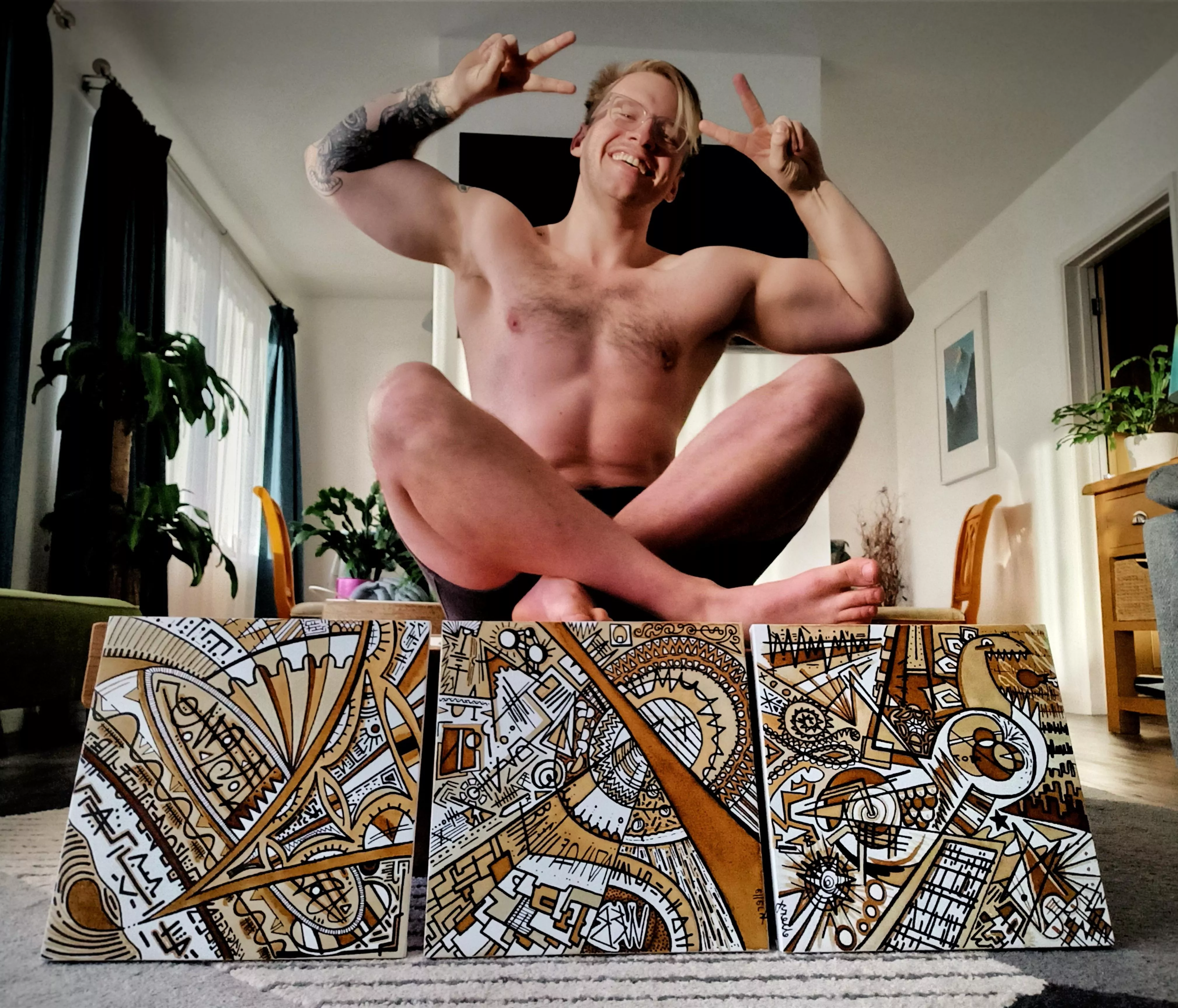Got a science degree, ended up an artist. Life is weird. Got a science degree, ended up an artist. Life is weird.