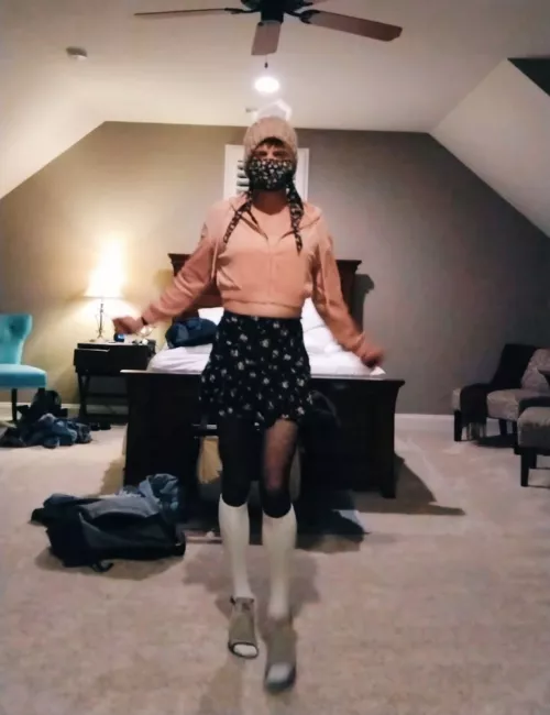 Got dared to walk around my ex gf street dressed, here's my outfit. Starting to question my masculinity