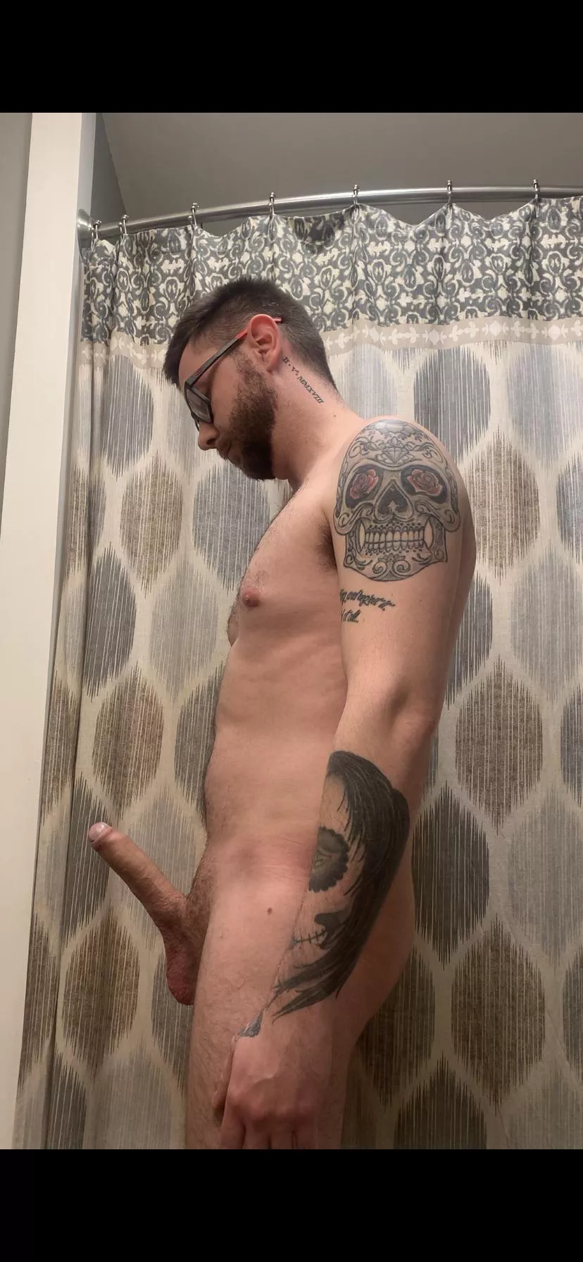 Got horny at a friends place and had to share with you 😜