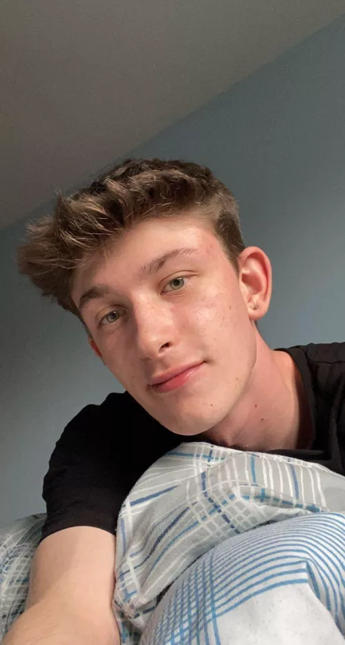 got my ear pierced for the first time yesterday, excited to put in different earrings :)