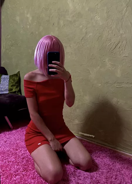 Got my red dress on tonight ❤️