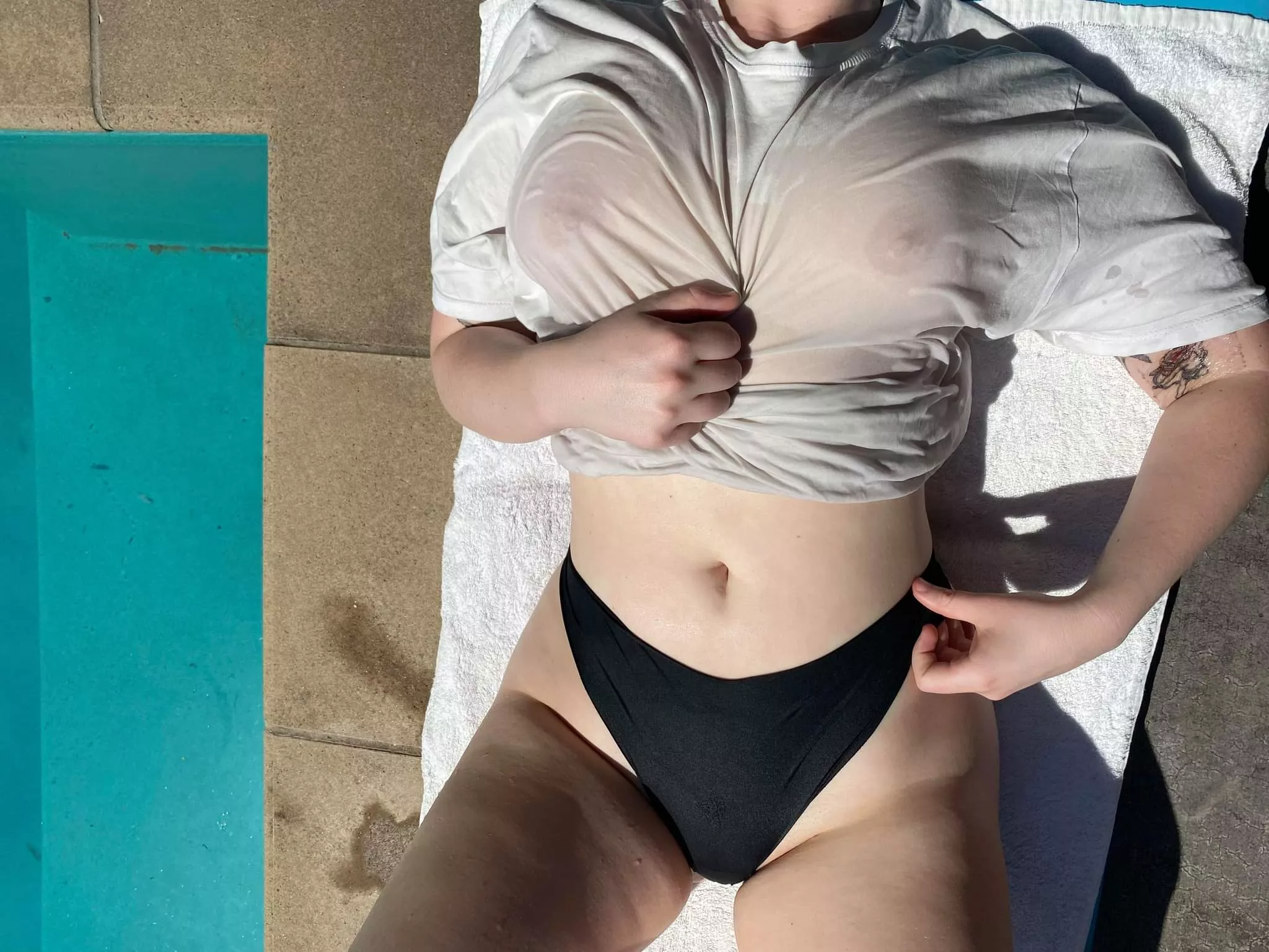 Got my roommate to takes some photos of me to show you guys!