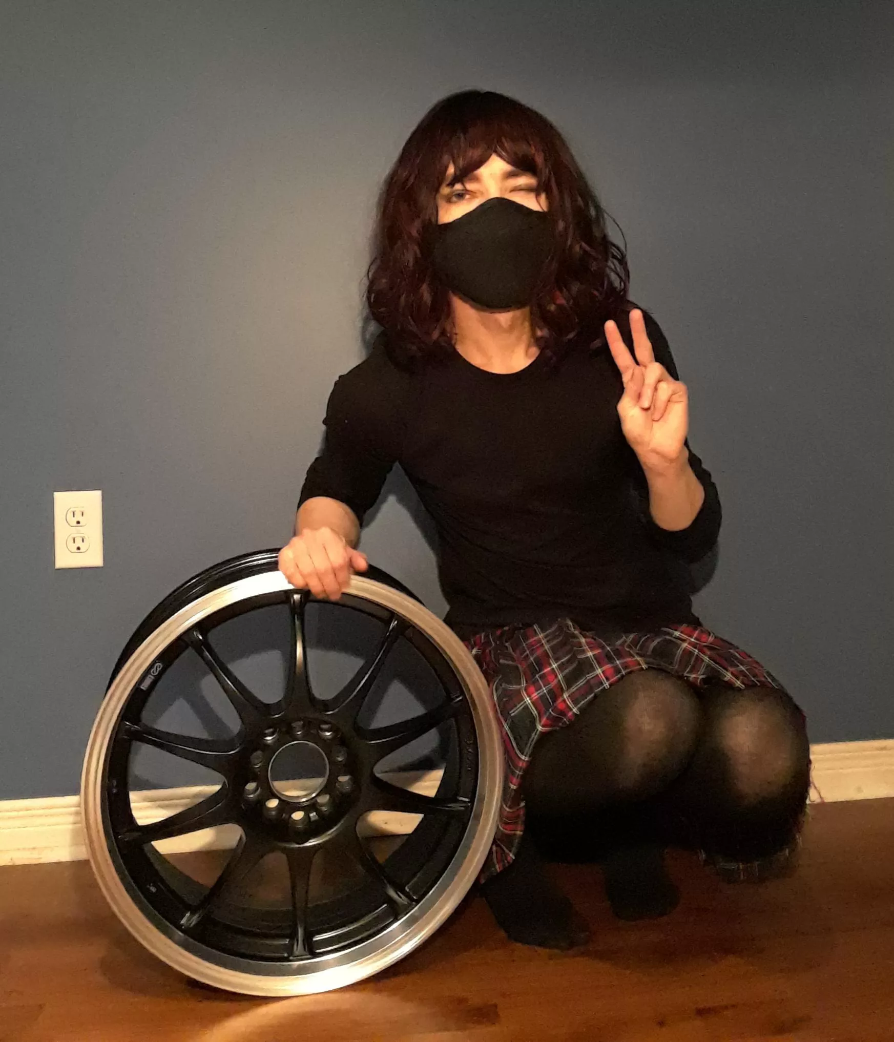 Got new wheels for my car. Where my car femboys at!
