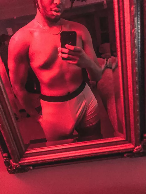 got the perfect type of lighting 😈