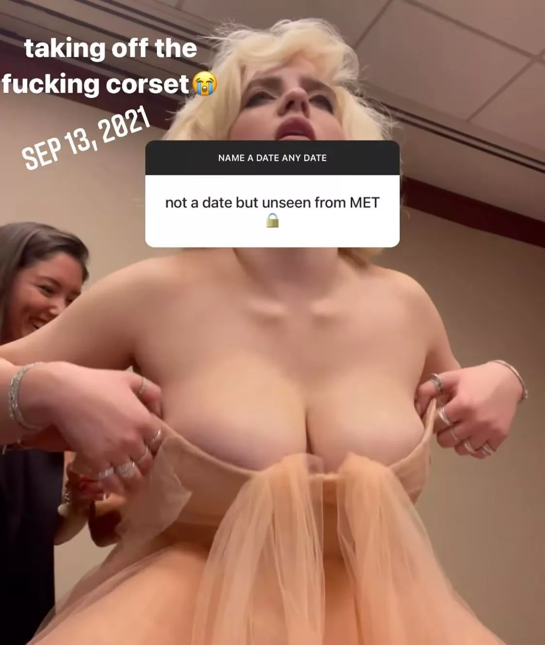 Got the urge to motorboat and tittyfuck Billie Eilish's massive tits