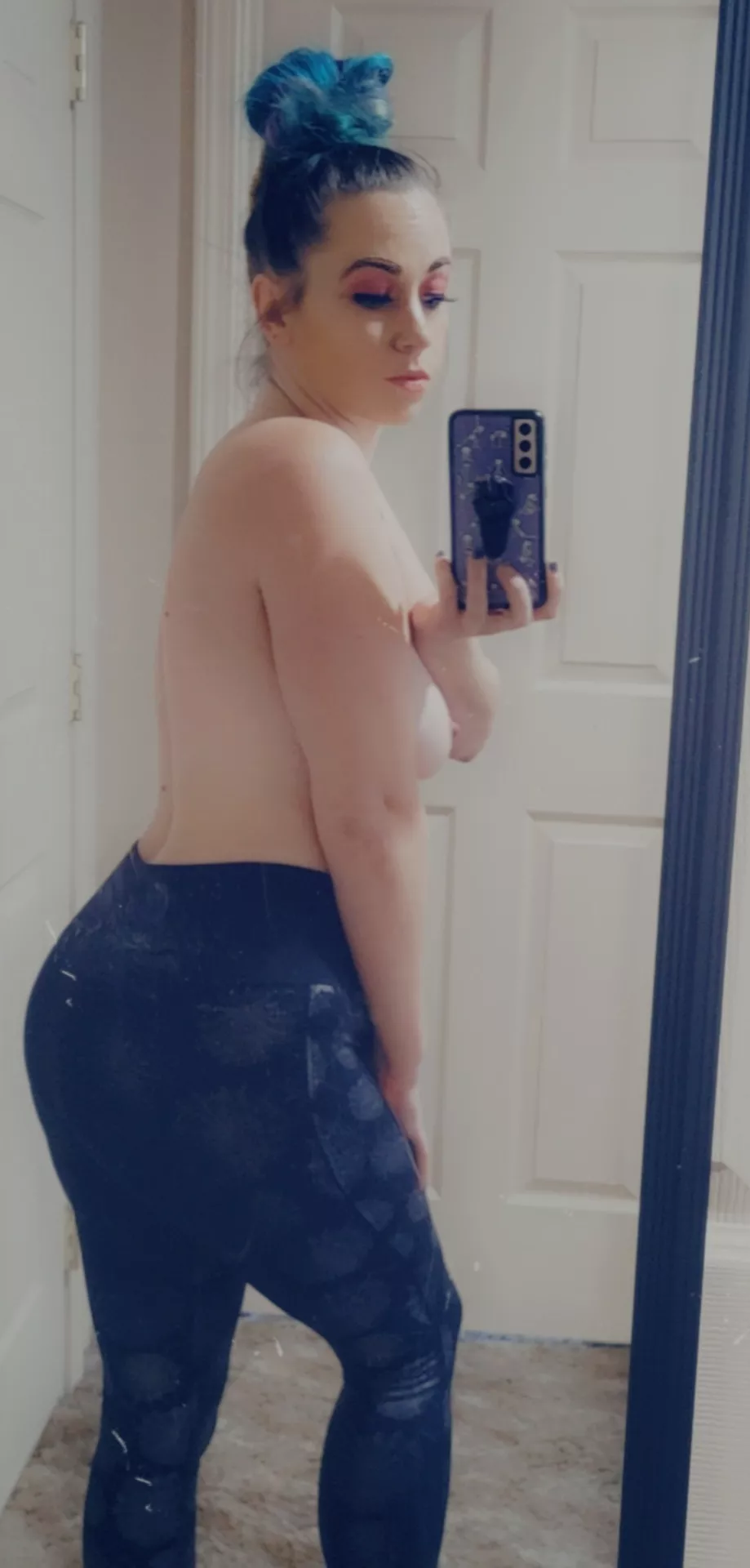 Got thicker over the last year 😍😍 I am loving these curves! 🥵