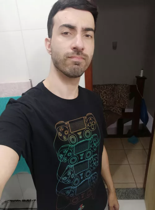 Got this cool shirt from a cousin for Christmas. He nailed it with his choice for a gift!