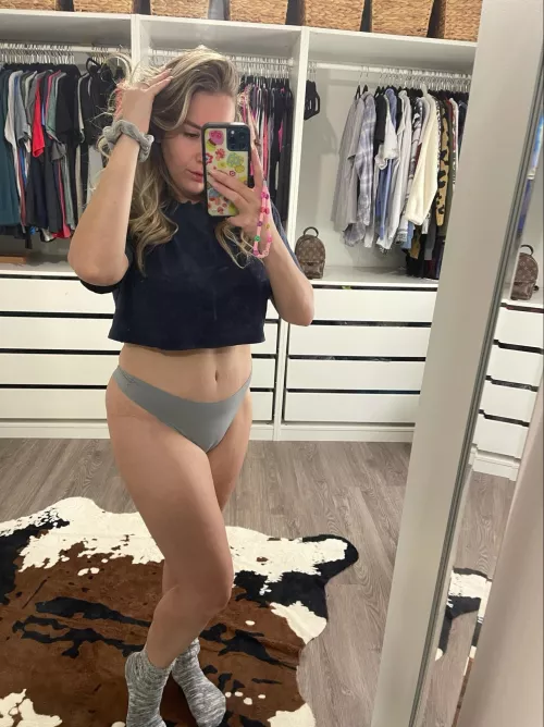 Got told by mods of r/pussymound that no one wants to see my mound 🤷‍♀️