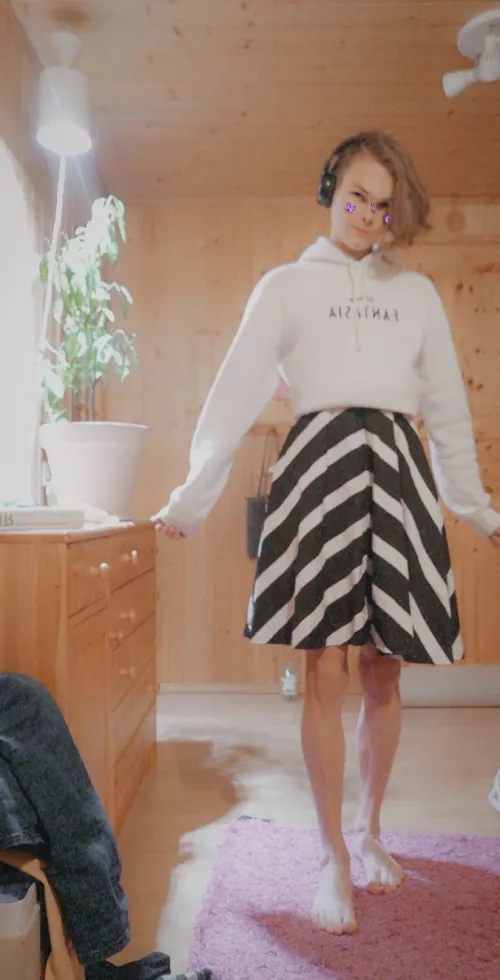 Got too anxiety and deleted all my photos. Now uploading some of them