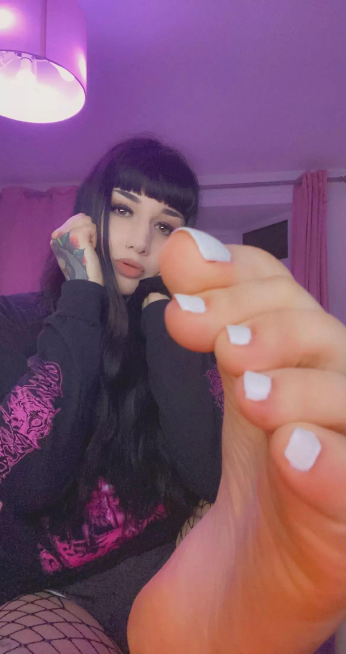 goth girl feet hit different