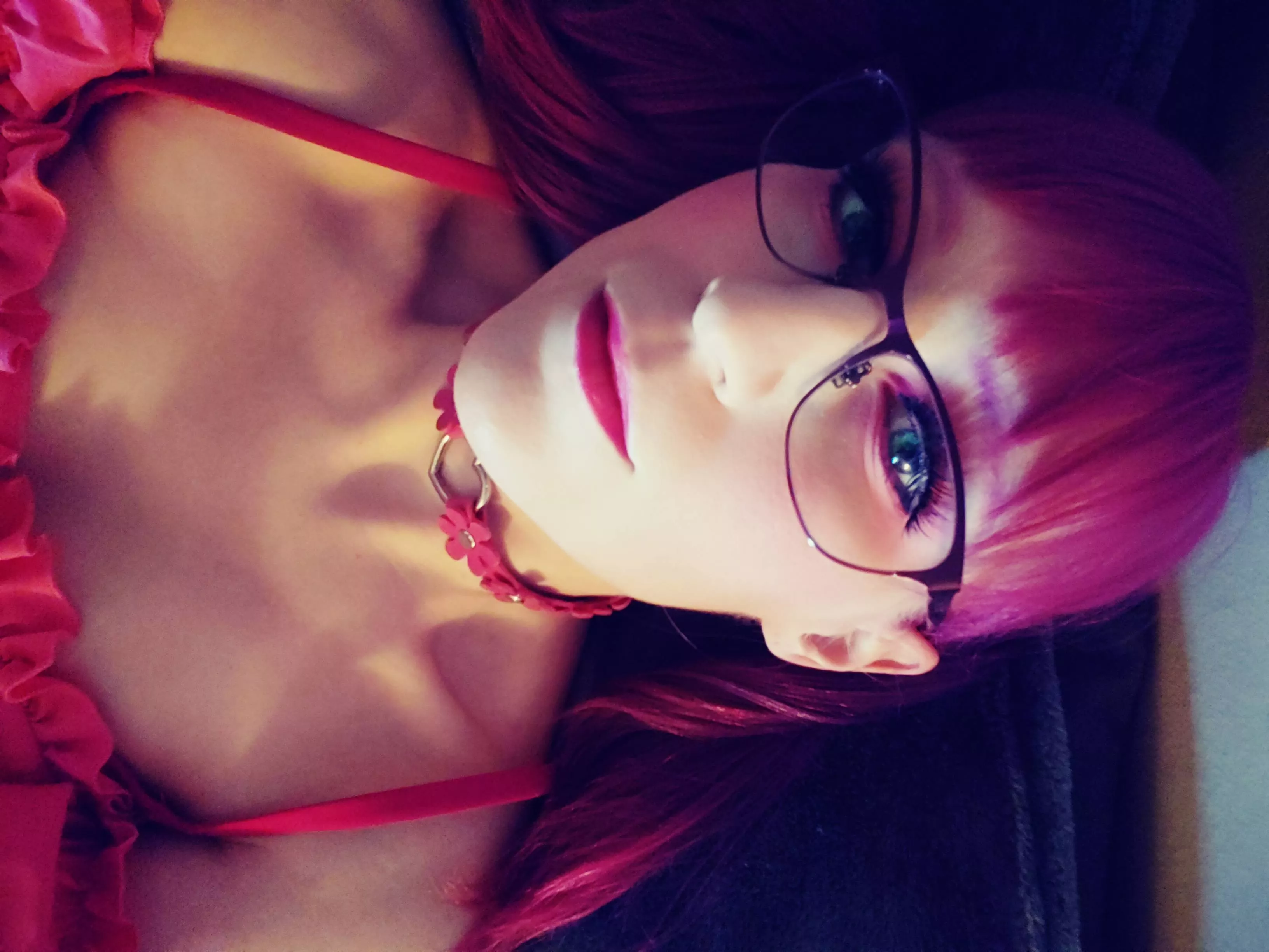 Grab me by my collar and make me, daddy Grab me by my collar and make me, daddy