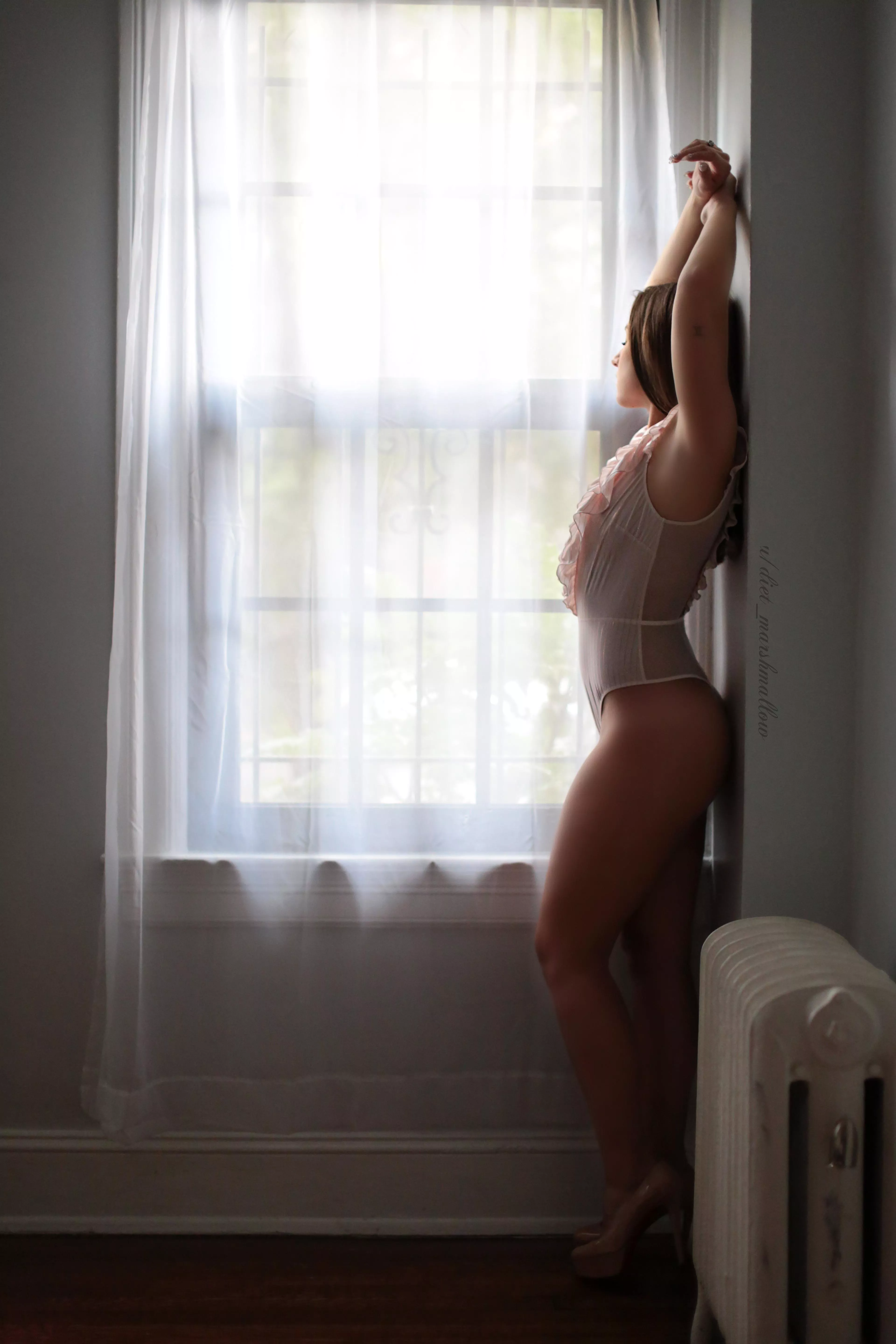 Grab me by the waist [OC]