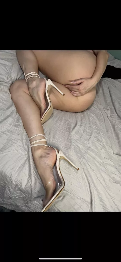 Grab my ankles daddy!
