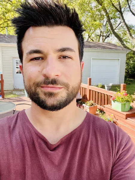 Greetings from Illinois, boys. Hope youβre all being safe, healthy, and self aware π€·πΌββοΈπ