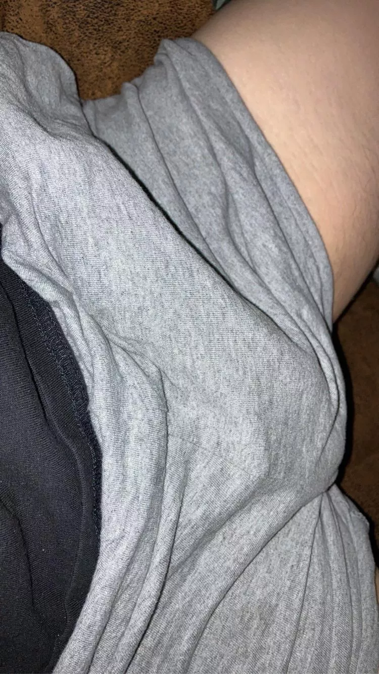 Grey brings the outline out the most Grey brings the outline out the most