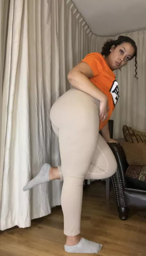 Grey or the black see tru