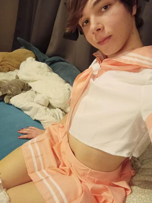 Guess who stole Astolfo's clothes ^^