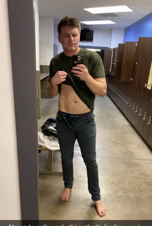 Gym lighting is a real thing yβall