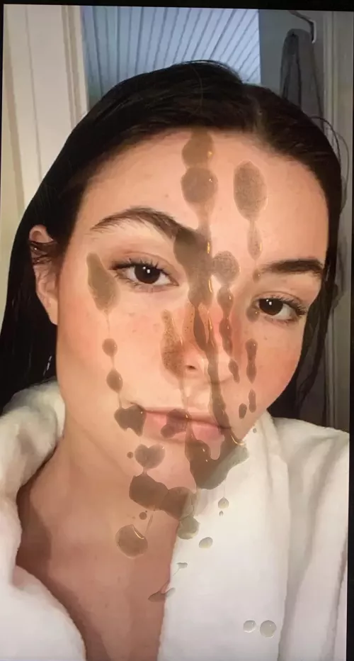 Had fun blowing my load on this whore 🤤