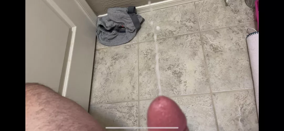 Had to blast off againβ¦. Reddit makes me so horny