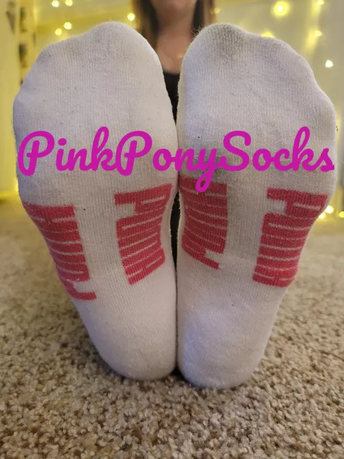 Had to take a week to catch up on orders. Thank you guys so much for the support. It's overwhelming. As always DM me for details. Can't wait to hear from you! -PinkPony