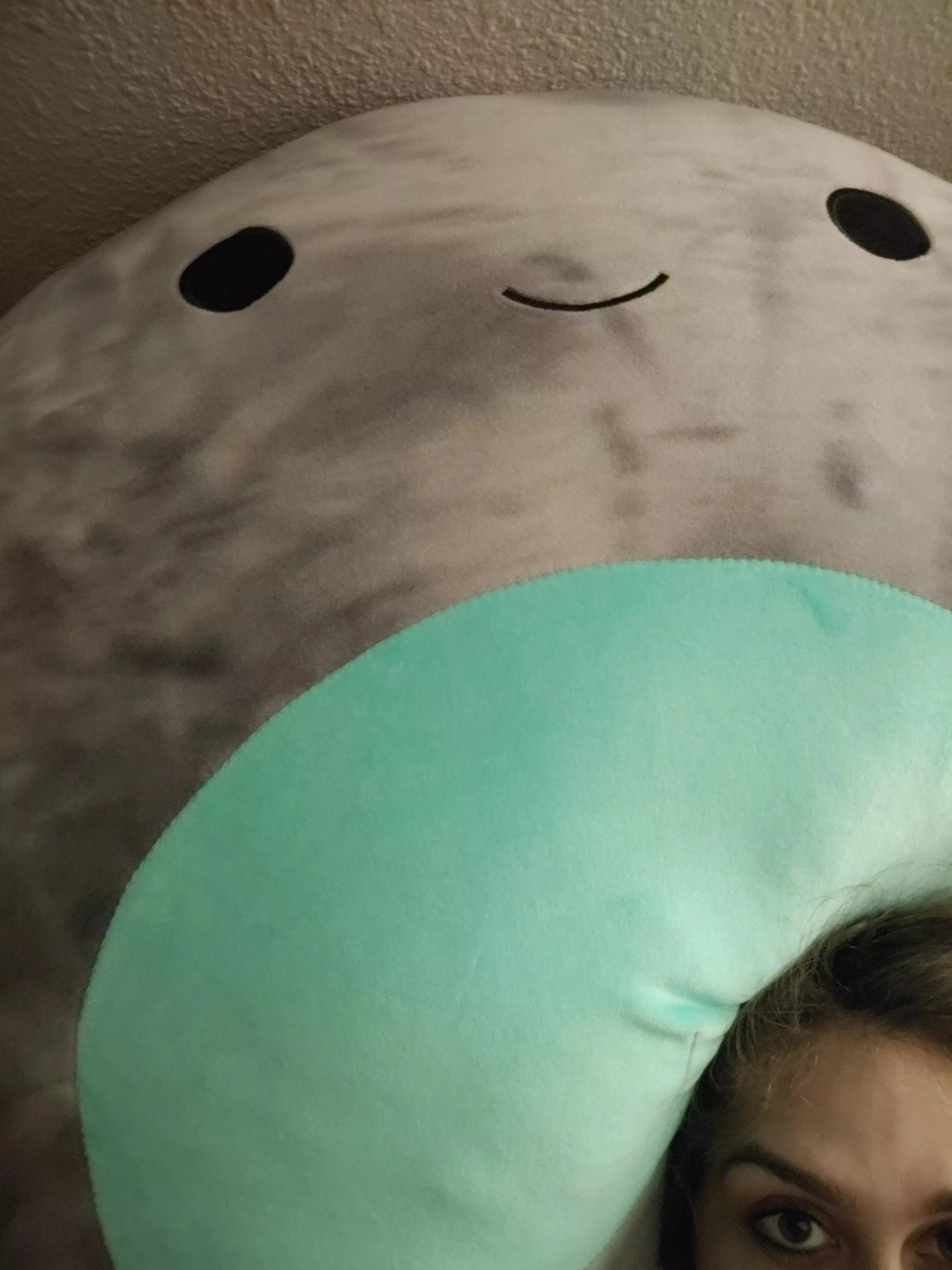 Hai from me and my new fren 😊