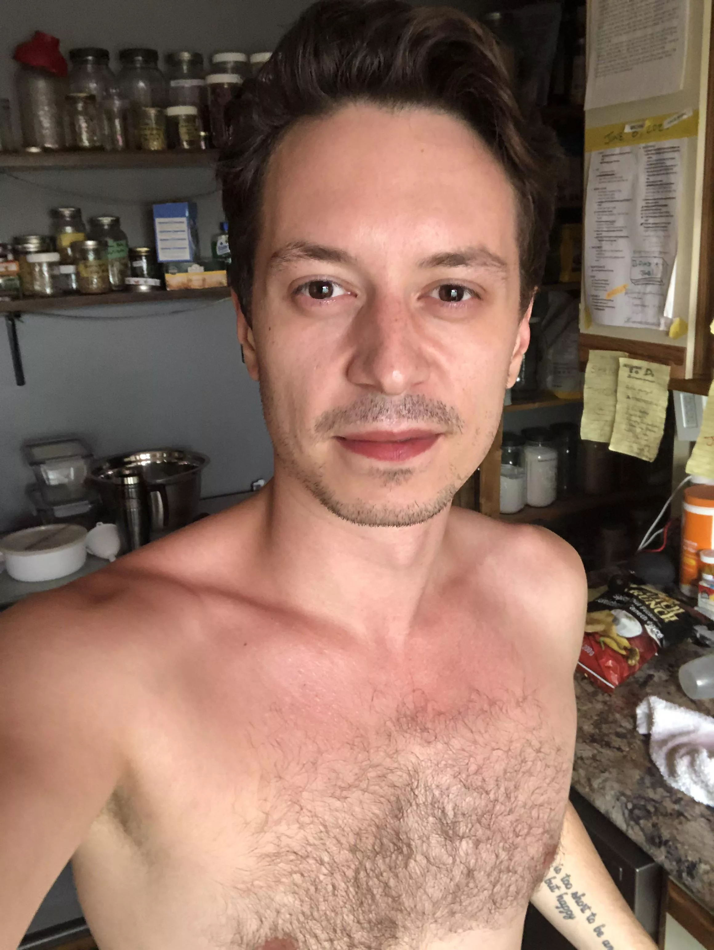 Hanging out gaming in my underwear today, HMU 😉 Hanging out gaming in my underwear today, HMU 😉