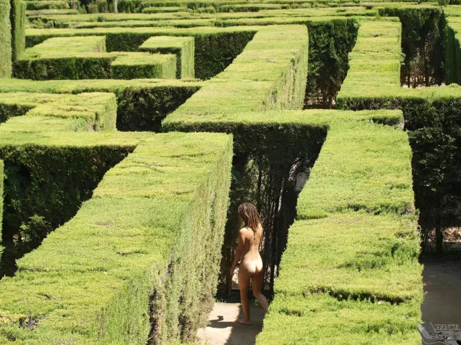 Hanka in the maze. Her first ever nudes..
