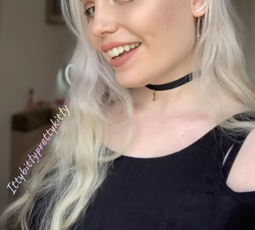 Happiest when I’m wearing a collar Happiest when I’m wearing a collar